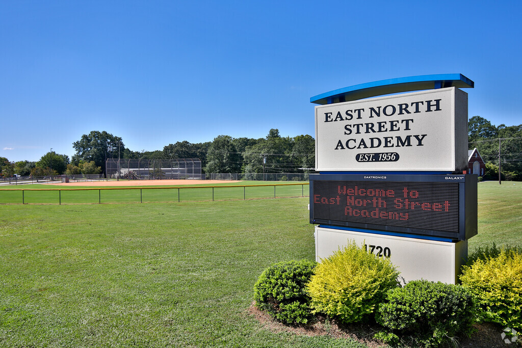 East North Street Academy, Greenville SC Rankings & Reviews - Homes.com