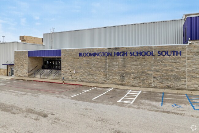 Bloomington High School South offers sports and academics giving it an A rating on Niche.