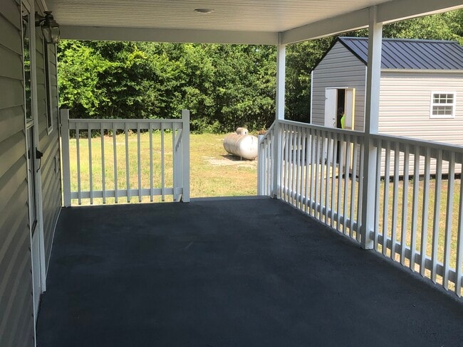 381 Big Hill Rd, Aurora, NC 27806 - photo 4