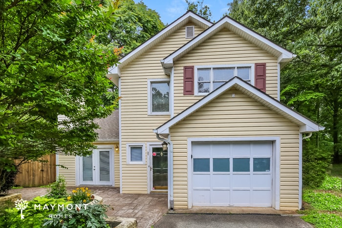 610 Pisgah Church Rd, Greensboro, NC 27455 - photo 1