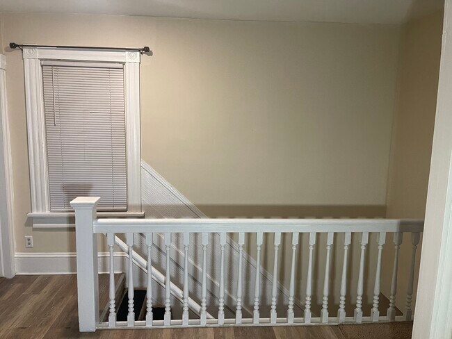 684 Bennett St unit 2, Luzerne, PA 18709 - photo 5