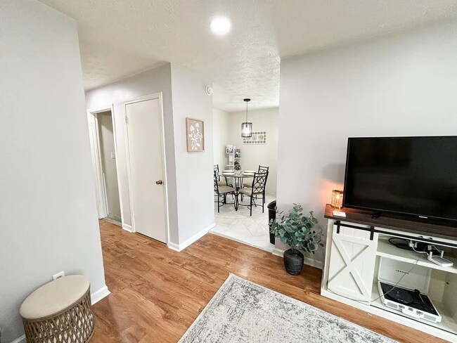 1209 Mount Rushmore Way unit B, Lexington, KY 40515 - photo 3