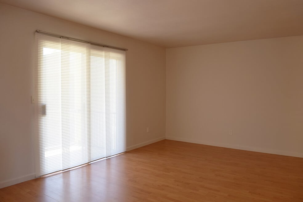 740 W Elm St unit 220, Phoenix, AZ 85013 - photo 1