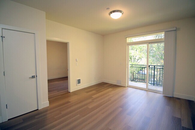 8417 SW 24th Ave unit 210, Portland, OR 97219 - photo 7