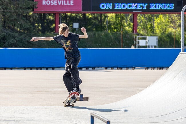 In the summer, the Guidant John Rose MN OVAL is available for inline skating and skateboarding.