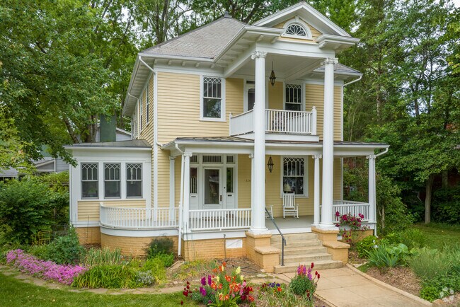 Huge wooded lots are prefect for Queen Anne designs in the heart of downtown Raleigh.