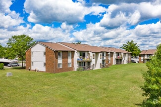 250 Hampton Cir, Rochester Hills, MI 48307