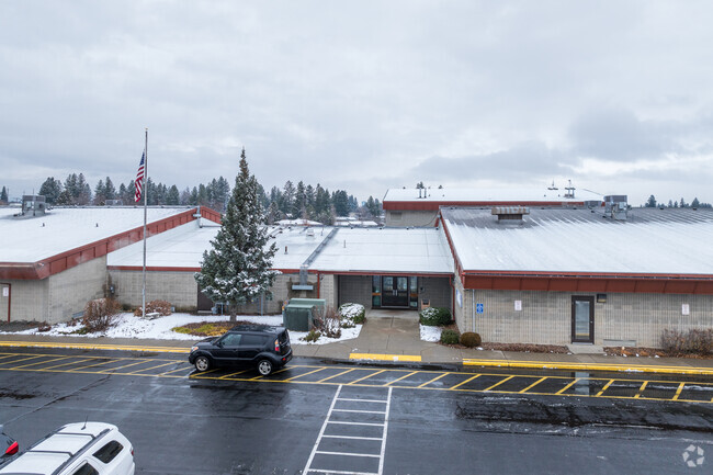 Seltice Elementary is located off of a main arterial road.