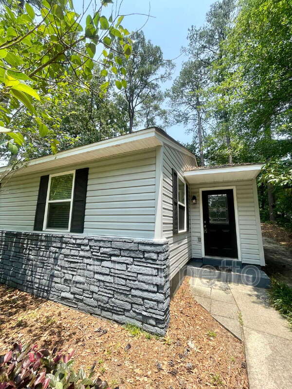 241 Vallejo Cir Unit B, Columbia, SC 29206