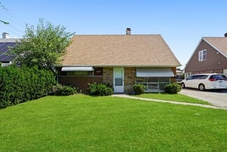 17007 Oakwood Ave, Lansing, IL 60438