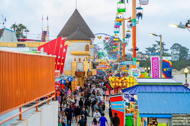 Residents can visit the popular Santa Cruz Boardwalk on weekends.