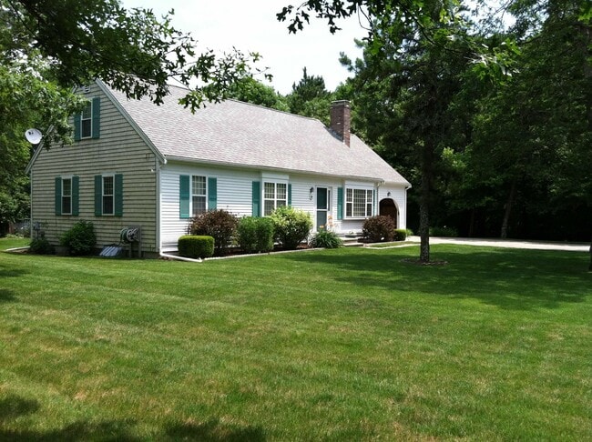 5 Anthonys Way, Sandwich, MA 02563 - photo 2