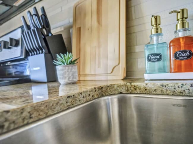 1555 Elm St unit ID1335756P, Dallas, TX 75201 - photo 7