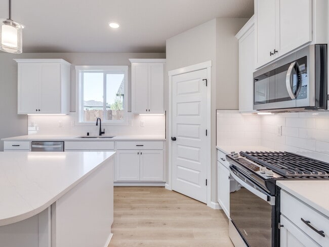 2828 NW 8th Ave, Battle Ground, WA 98604 - photo 5