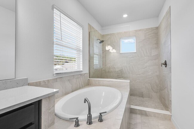 564 Moon Shell Cir, New Smyrna Beach, FL 32168 - photo 4