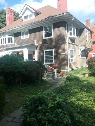 183 Shonnard Terrace Unit 1st floor apt., Yonkers, NY 10701