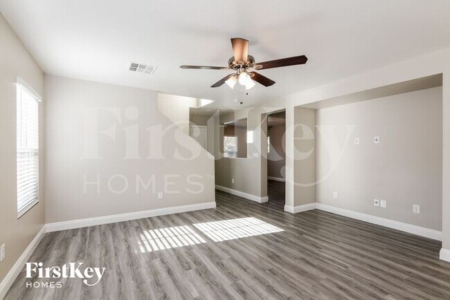 11036 Camden Bay St, Las Vegas, NV 89179 - photo 4