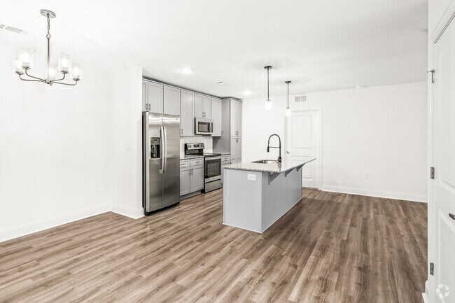 Legend at Pine Forest, Pensacola, FL 32534 - photo 5