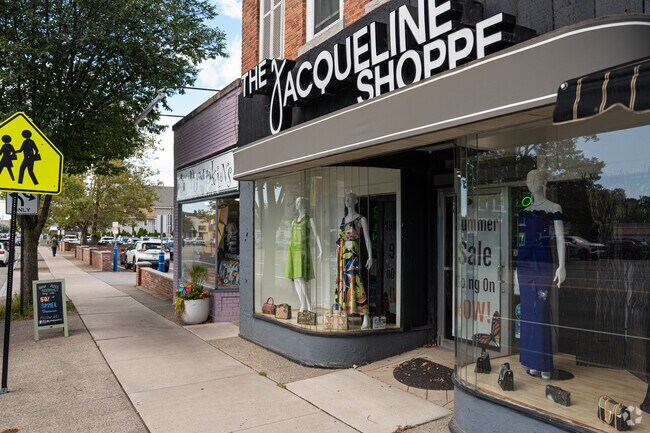 Local boutiques line the streets of nearby Williamsville.