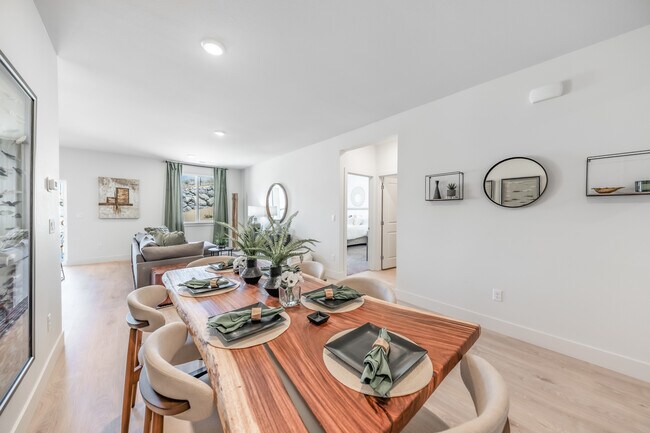 735 Sun Mesa Dr unit 36475952, Sun Valley, NV 89433 - photo 7