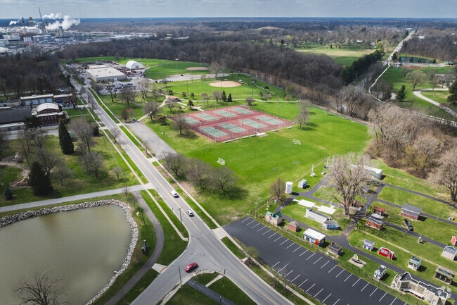 Collett Street Park sits across the Ottawa River from Riverside North and features a river walk and tennis courts.