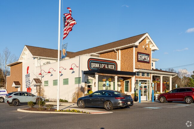 Ocean View Brewing Company is a favorite dining spot for local residents.