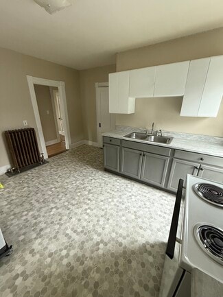 151 4th St Unit 1, Old Town, ME 04468