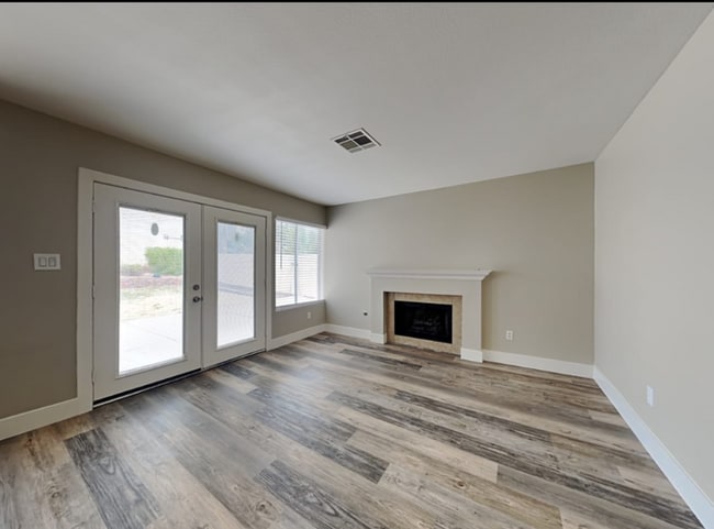 5753 Indian Ridge Dr, North Las Vegas, NV 89031 - photo 4