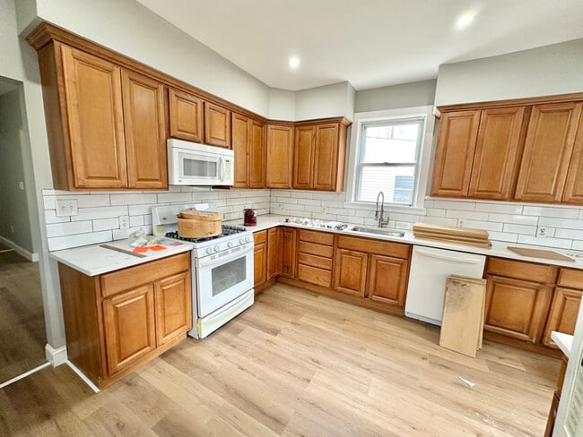 129 Lafayette Ave, Trenton, NJ 08610 - photo 3