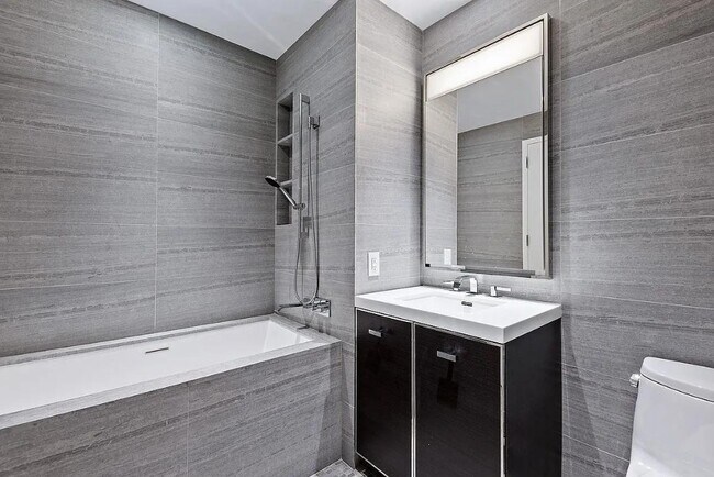 One Manhattan Square unit 9J, New York, NY 10002 - photo 5