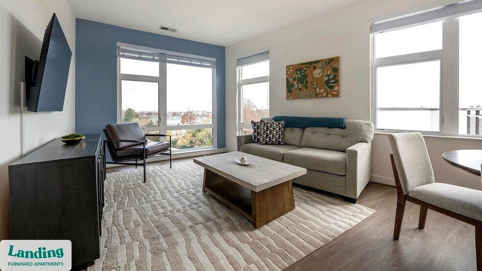 1215 N Fayette St unit 524.1412582, Alexandria, VA 22314 - photo 1