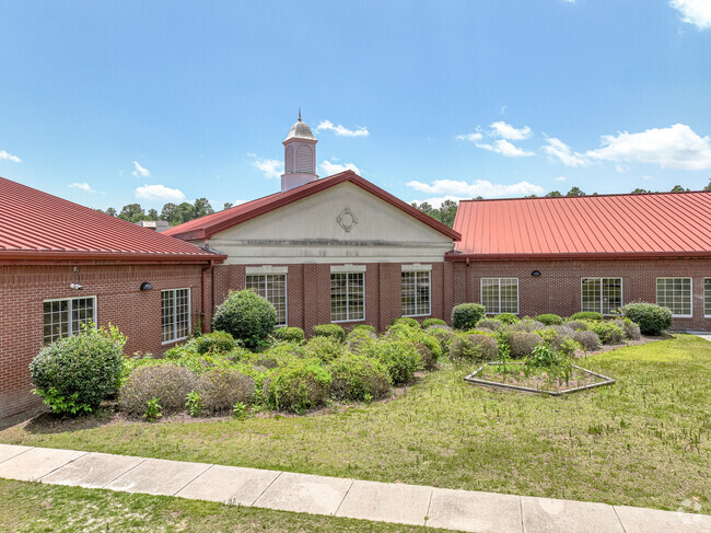 Sue Reynolds Elementary main building School in Augusta, GA.