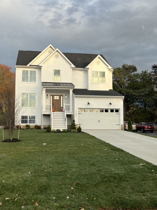 1768 Harbor Dr, Chester, MD 21619