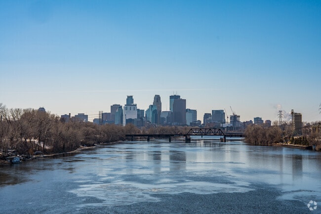 The Mississippi River is the 2nd longest river in the US & it runs alongside Minneapolis.
