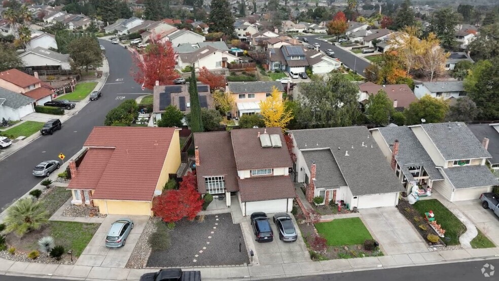 362 Willowcreek Ln, Martinez, CA 94553 - photo 2