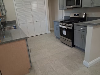 427 W Laurel St Unit 2, Compton, CA 90220