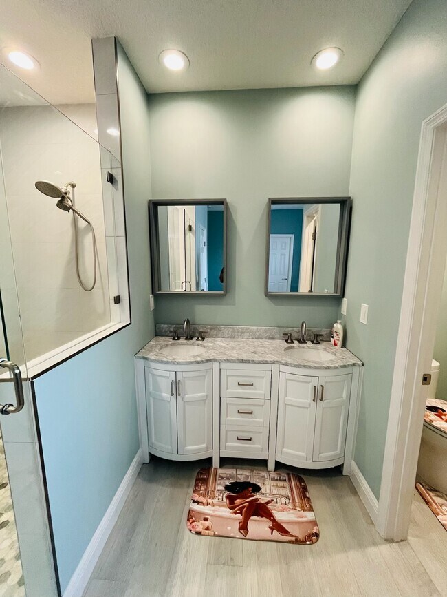 8640 Rockland Dr, Jacksonville, FL 32221 - photo 2