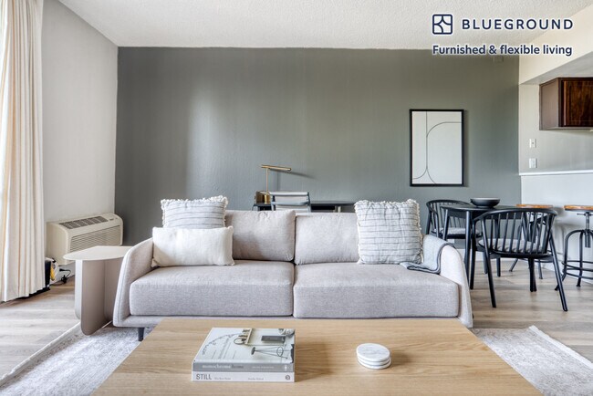 501 Forest Ave unit FL5-ID1255, Palo Alto, CA 94301 - photo 2