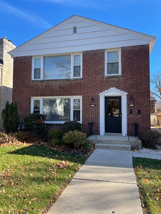 4306 N Stowell Ave Unit Lower, Shorewood, WI 53211