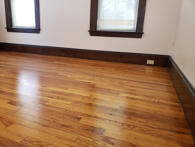 21 Waverly St, Fitchburg, MA 01420 - photo 3