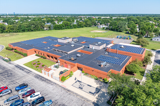 Jamie Mcgee Elementary School has a student-teacher ratio of 15 to 1.