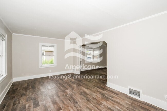 2114 W Callender Ave, West Peoria, IL 61604 - photo 5