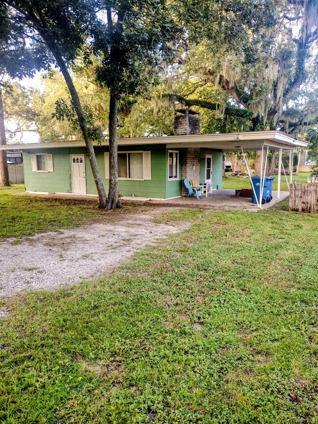 1503 Old Kings Rd, Daytona Beach, FL 32117