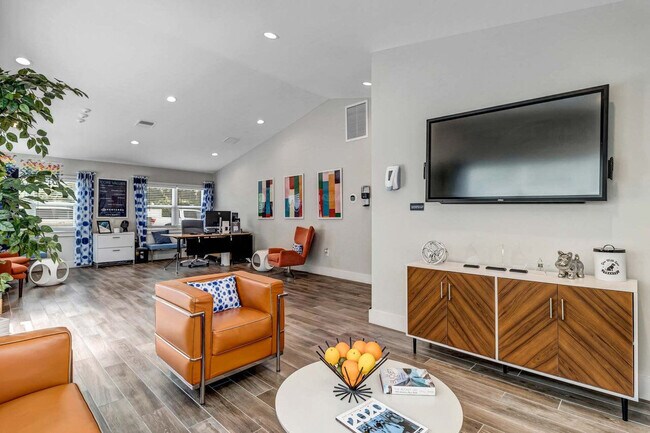 Citrus Run, Tampa, FL 33615 - photo 5