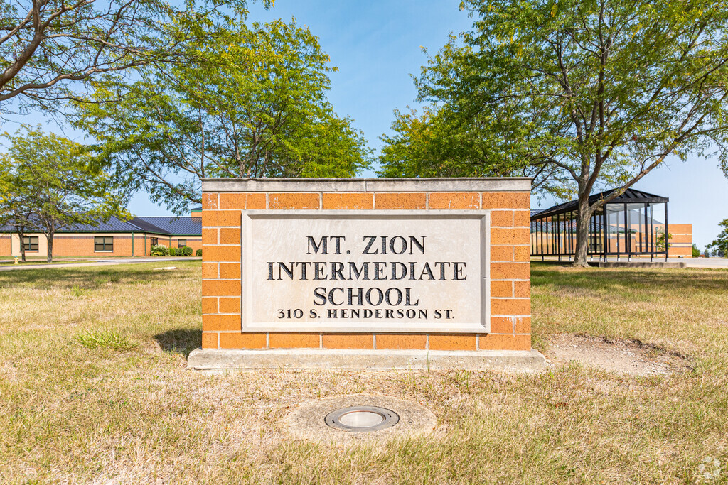 Mt. Zion Intermediate School is an above average, public school located in Mount Zion, IL.