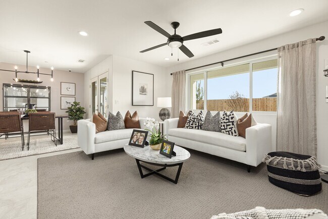 227 N Kennedy St, Visalia, CA 93292 - photo 6