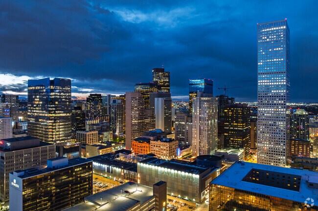 North Central Evergreen is conveniently 32 miles from downtown Denver.