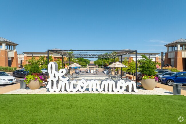 Geneva Commons is an open-air plaza with chain stores and family-friendly restaurants.