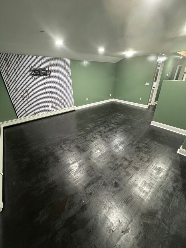 12613 180th St, Jamaica, NY 11434 - photo 2