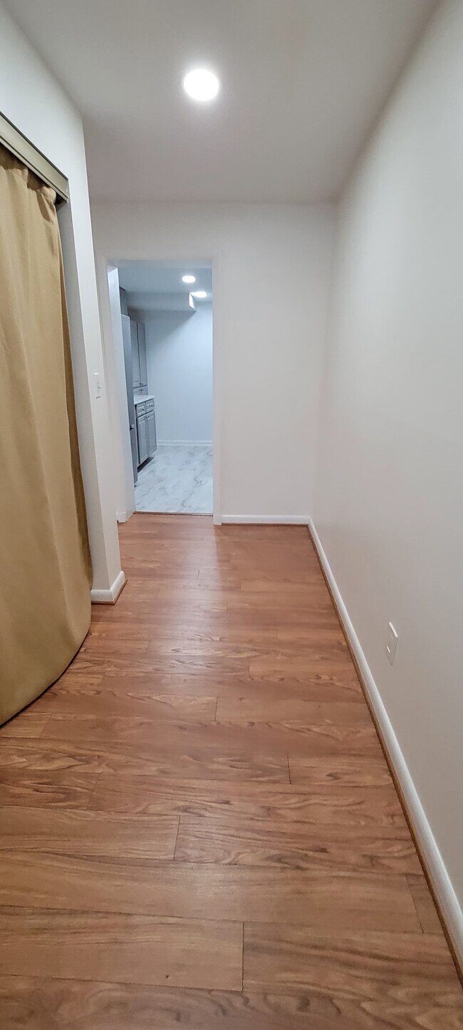 1807 Blueridge Ave unit 1, Silver Spring, MD 20902 - photo 6